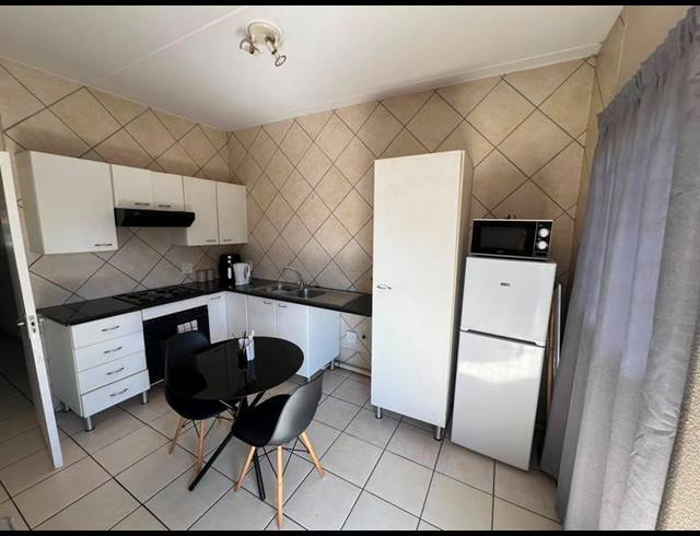 1 BEDROOM PROPERTY TO RENT IN WELTEVREDEN PARK
